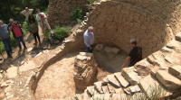 Atopan varias edificións da época castrexa e romana en bo estado de conservación no xacemento de Teso da Ermida, en Navia de Suarna