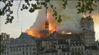 Un erro humano atrasou o envío de bombeiros a Notre Dame, segundo 'The New York Times'