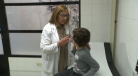 Consulta de mentira para preparar os nenos autistas para ir ao médico
