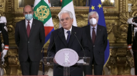 O presidente de Italia encárgalle a Mario Draghi un "goberno de emerxencia"