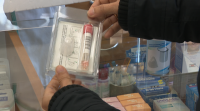 388 farmacias da provincia de Pontevedra dispensan os tests de saliva para adolescentes