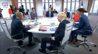 Macron sorprende no G-7 coa visita fugaz do ministro de Exteriores de Irán