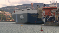Confirman a  presenza da variante india do coronavirus no barco confinado en Vigo