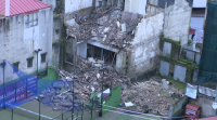Derrúbase a fachada traseira dun edificio situado en pleno centro de Vigo