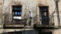 Achan restos de bombonas na Casa dos Ulloa de Sarria, polo que o seu incendio puido ser intencionado