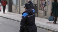 Multan cinco ocupantes dun vehículo en Lugo por viaxar sen máscara