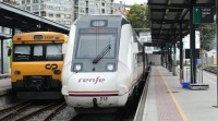 Illados dezaseis pasaxeiros dun tren Barcelona-Vigo tras o positivo dunha muller