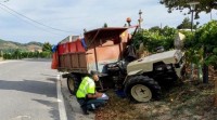 Ferido grave tras chocar o tractor que conducía contra un turismo en Ourense