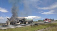 Restablecen parcialmente o tráfico na A-55 en Verín, onde o incendio dun camión obrigou a desviar o tráfico