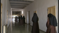 As monxas clarisas de Monforte elaboran centos de máscaras para os sanitarios