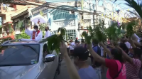 O coronavirus non frea a bendición das palmas do  Domingo de Ramos nas Filipinas