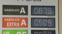 O litro de gasóleo e de gasolina de 95 octanos baixa do euro en moitas gasolineiras galegas