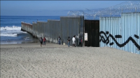 Trump declara o estado de urxencia financiar o muro na fronteira con Mexico