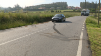 Un condutor perde o control do camión e esnáfrase contra un muro en Vimianzo