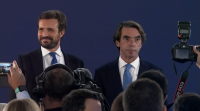 Aznar insta a Casado a reformar o sistema de pensións