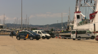 Morre un operario no interior dun barco no porto de Vigo ao caerlle enriba unha porta