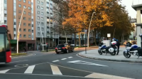 Un mozo queda ferido tras ser atropelado na Coruña cando ía nun patinete