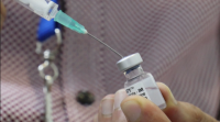 A ministra de Sanidade di ser consciente de que vacinar os nenos xerará polémica