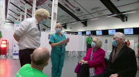 Boris Johnson alerta de que escasea o osíxeno para os pacientes nalgúns hospitais