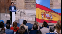 Pablo Casado acusa a Pedro Sánchez de "vender España a cachos e a prazos"