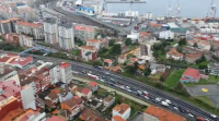 Ringleiras quilométricas nos accesos a Vigo polos controis do peche perimetral