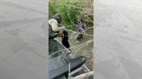Axentes estadounidenses rescatan dous menores hondureños abandonados nunha illa do río Grande