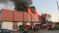 A nave incendiada en Vilalba almacenaba xamóns valorados en medio millón de euros