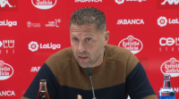 Curro Torres estréase como adestrador do Lugo: "Espero sacar un bo resultado contra o Almería"