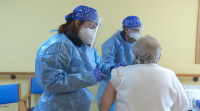 A principio de outubro comezará a poñerse a terceira dose da vacina nas residencias
