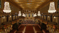 Riccardo Muti dirixe o concerto da Filarmónica de Viena nunha sala baleira