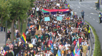 Máis dun milleiro de persoas marchan na Coruña contra a violencia LGTBIfóbica