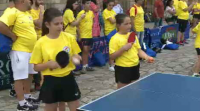 O tenis de mesa "invade" a praza do Obradoiro cos "Tenistas no Camiño"