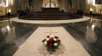 O Goberno trasladará os restos de Franco ao cemiterio do Pardo o 10 de xuño