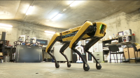 Robótica en tempos de pandemia: De cans camareiros a robots desinfectadores
