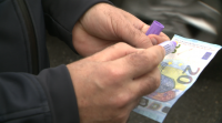 Novos casos de pagamento con billetes de vinte euros simulados