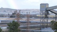 O comité de Alcoa ameaza con volver á rúa se non avanza o acordo de venda
