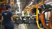 Stellantis deixou de fabricar 190.000 coches por falta de semicondutores