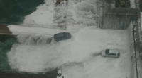 O temporal no mar arrastra coches e deixa estragos na Coruña