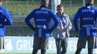 Primeiro adestramento de Fernando Vázquez no seu regreso ao Deportivo: "A afección ten que dar un paso adiante"