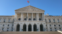 Portugal comprométese a non subir os impostos nos vindeiros anos