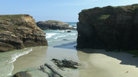 A praia das Catedrais, un dos destinos preferidos para visitar estes días en Galicia