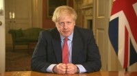 Johnson ordena tres semanas de confinamento obrigatorio no Reino Unido
