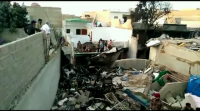 97 mortos e dous sobrebreviventes tras esnafrarse un avión nunha zona residencial de Karachi