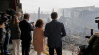 Feijóo ofrece "préstamos inmediatos" ás empresas afectadas polo incendio no Ceao, que "puido desaparecer"