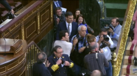 A consulta de Podemos crispa os socialistas unha semana antes da investidura
