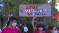 Grupos LGTBI maniféstanse en Barcelona contra a violencia que sofre o colectivo