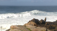 Activado un aviso amarelo por ondas de ata cinco metros no litoral galego