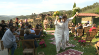 Unha voda ficticia en Ribadavia fai de escaparate para noivos que planean casar