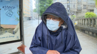 Chega a Compostela un peregrino que completa o seu Camiño número 18