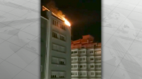 Espectacular incendio na terraza dun ático do centro de Santiago